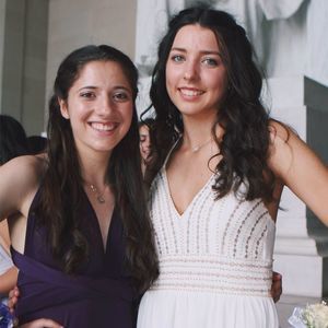 Meet your Posher, Elizabeth